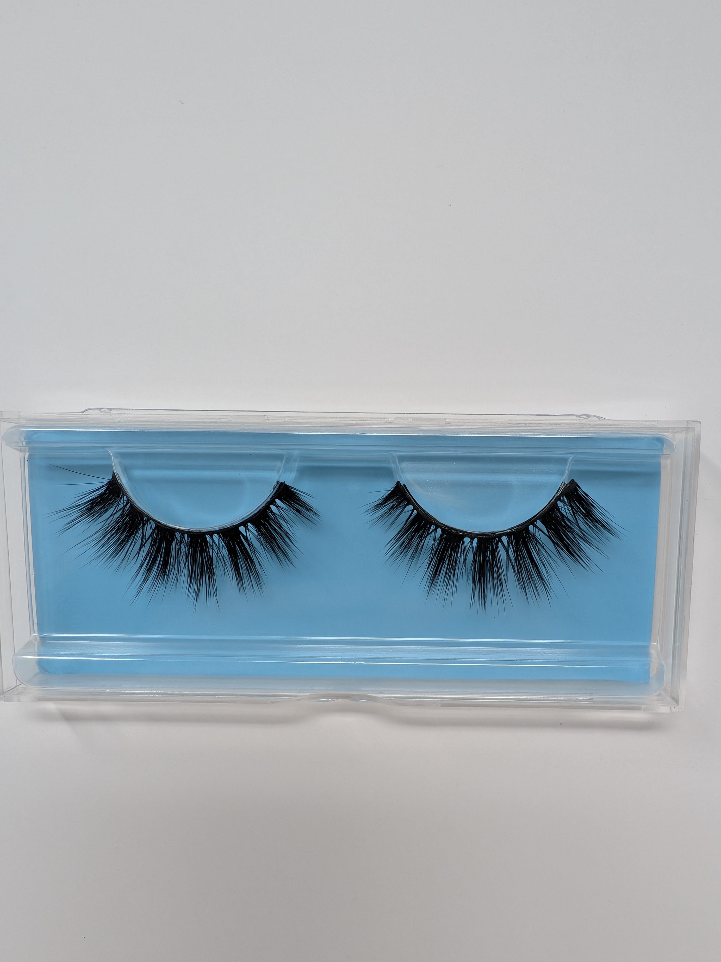 Awakiin Premium 4D Cashmere Lashes City