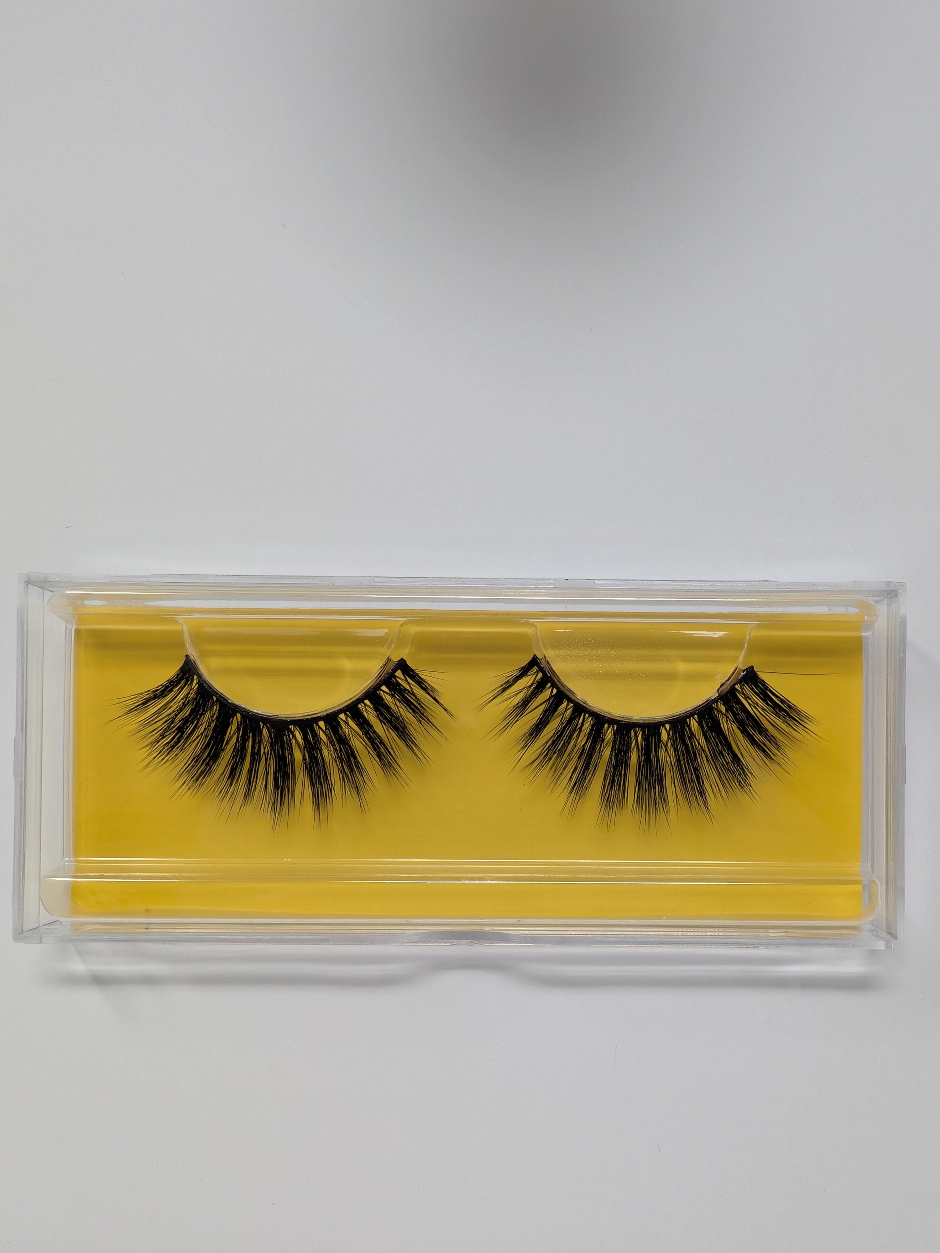 Awakiin Premium 4D Cashmere Lashes Rave