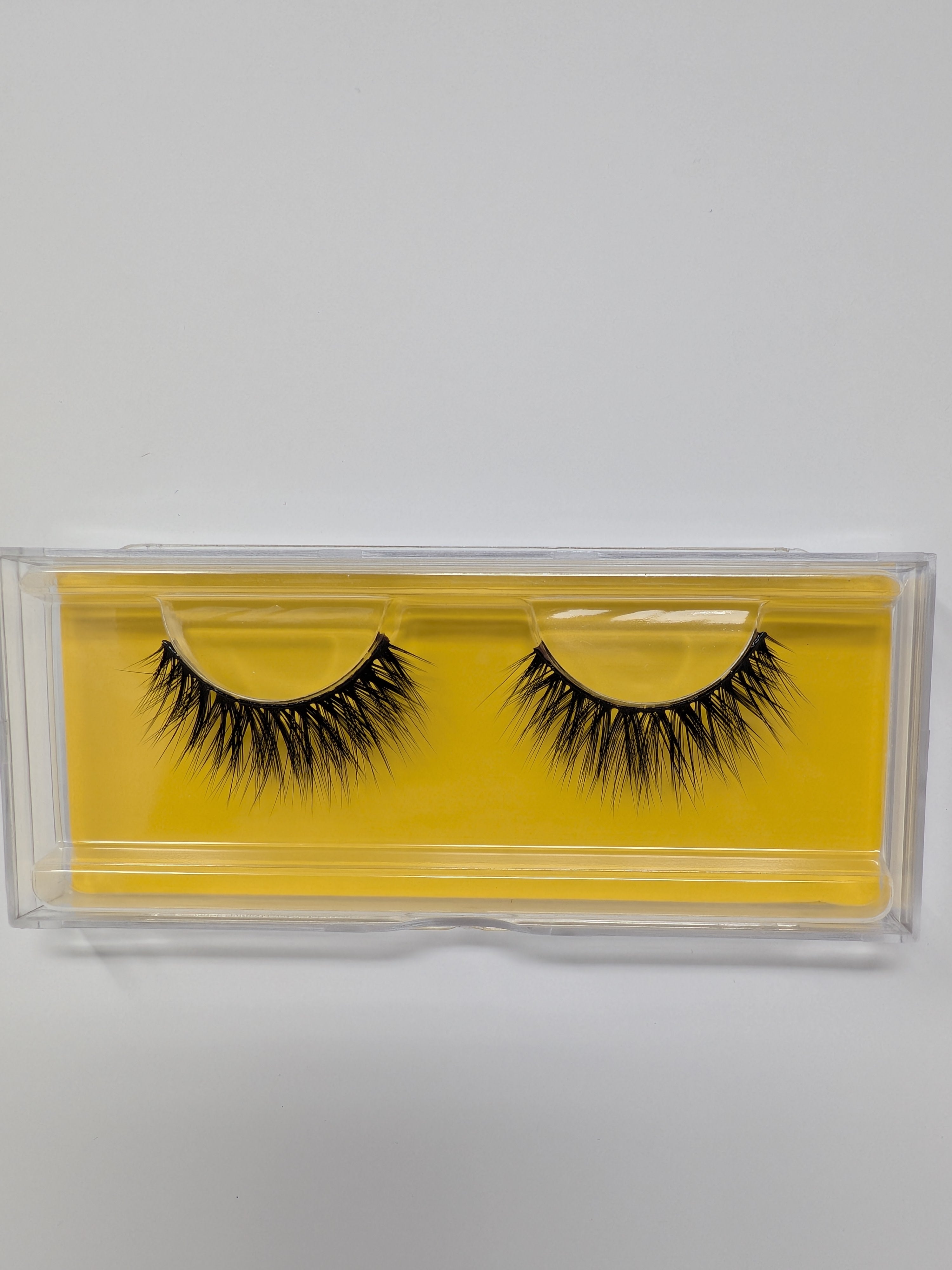 Awakiin Premium 4D Cashmere Lashes Rockstar