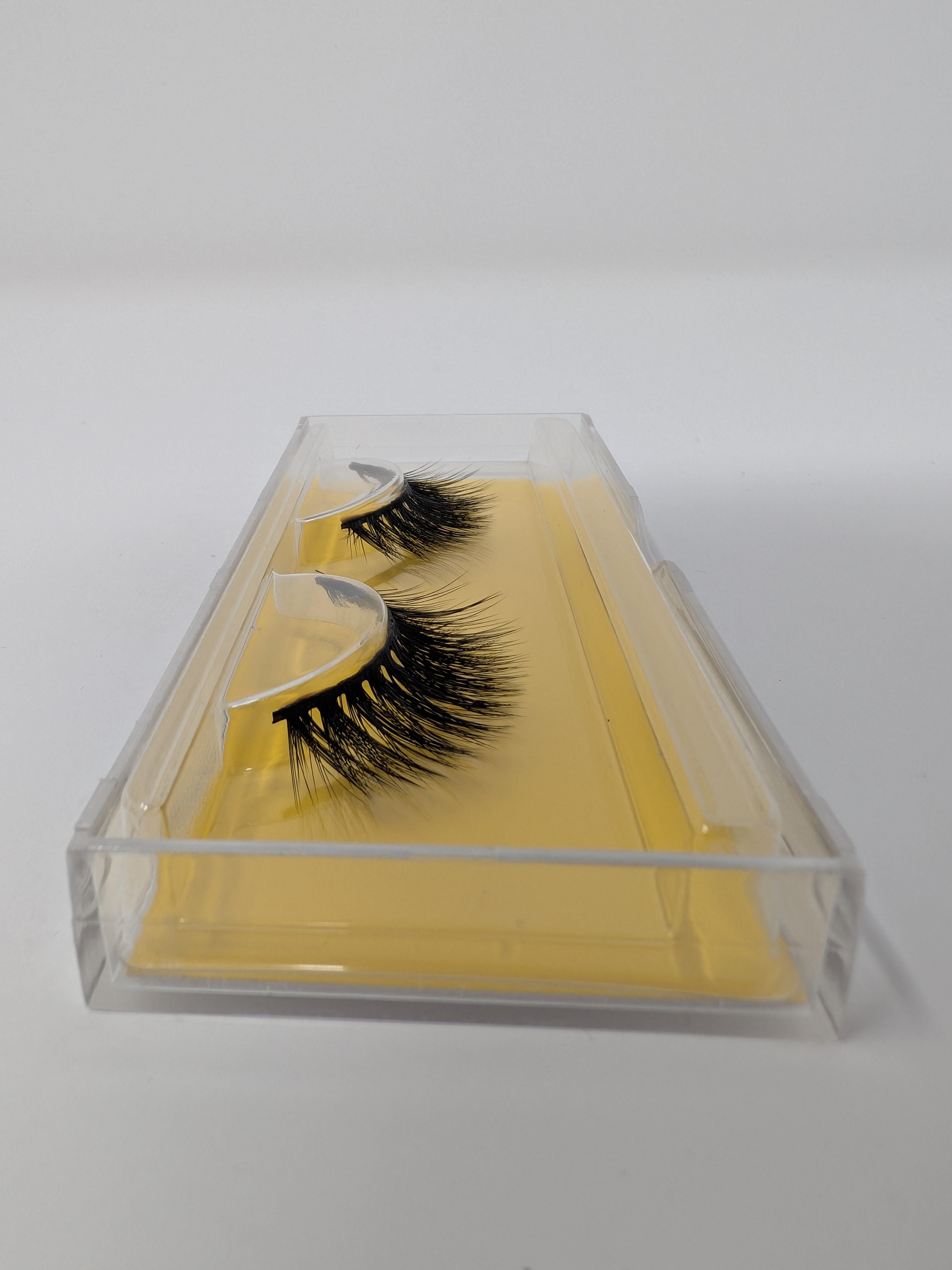 Awakiin Premium 4D Cashmere Lashes Trendy