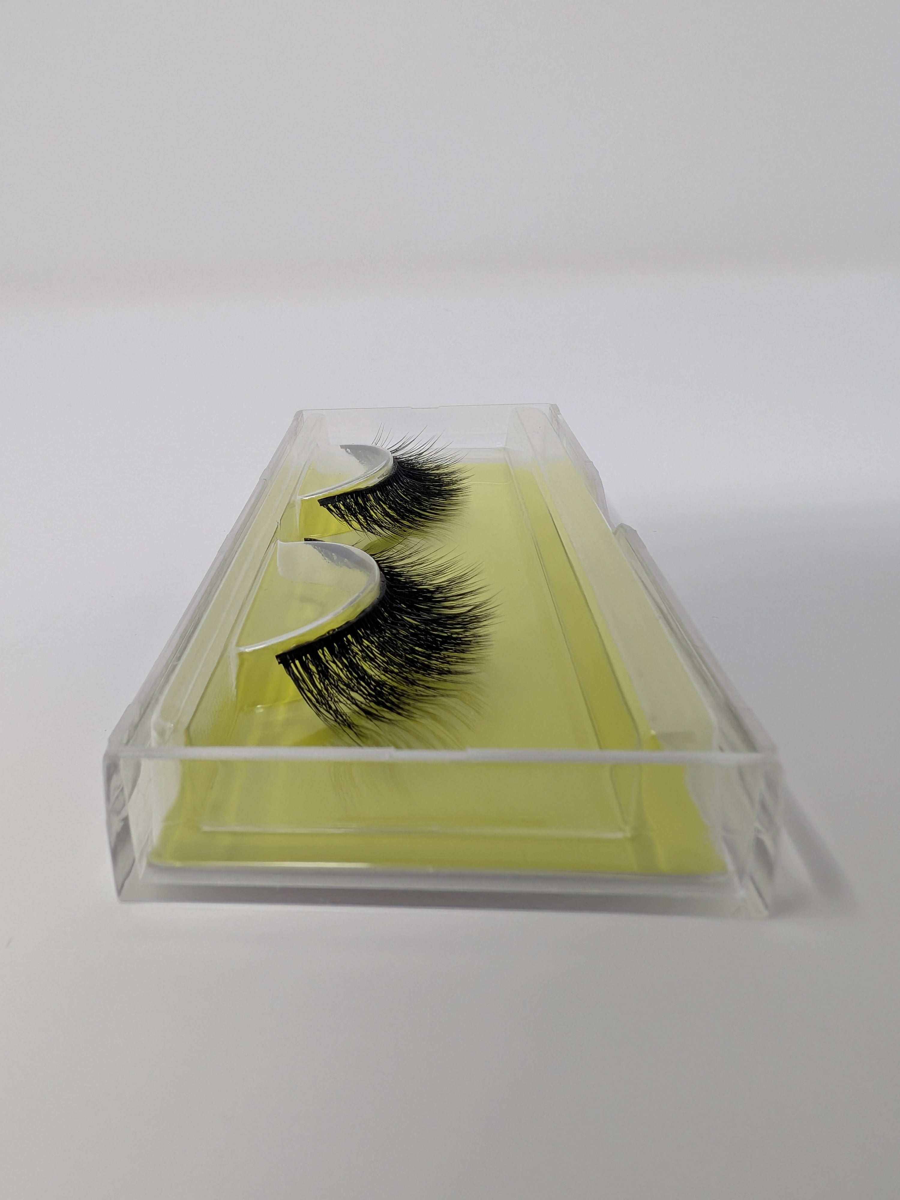 Awakiin Premium 4D Cashmere Lashes Boujee