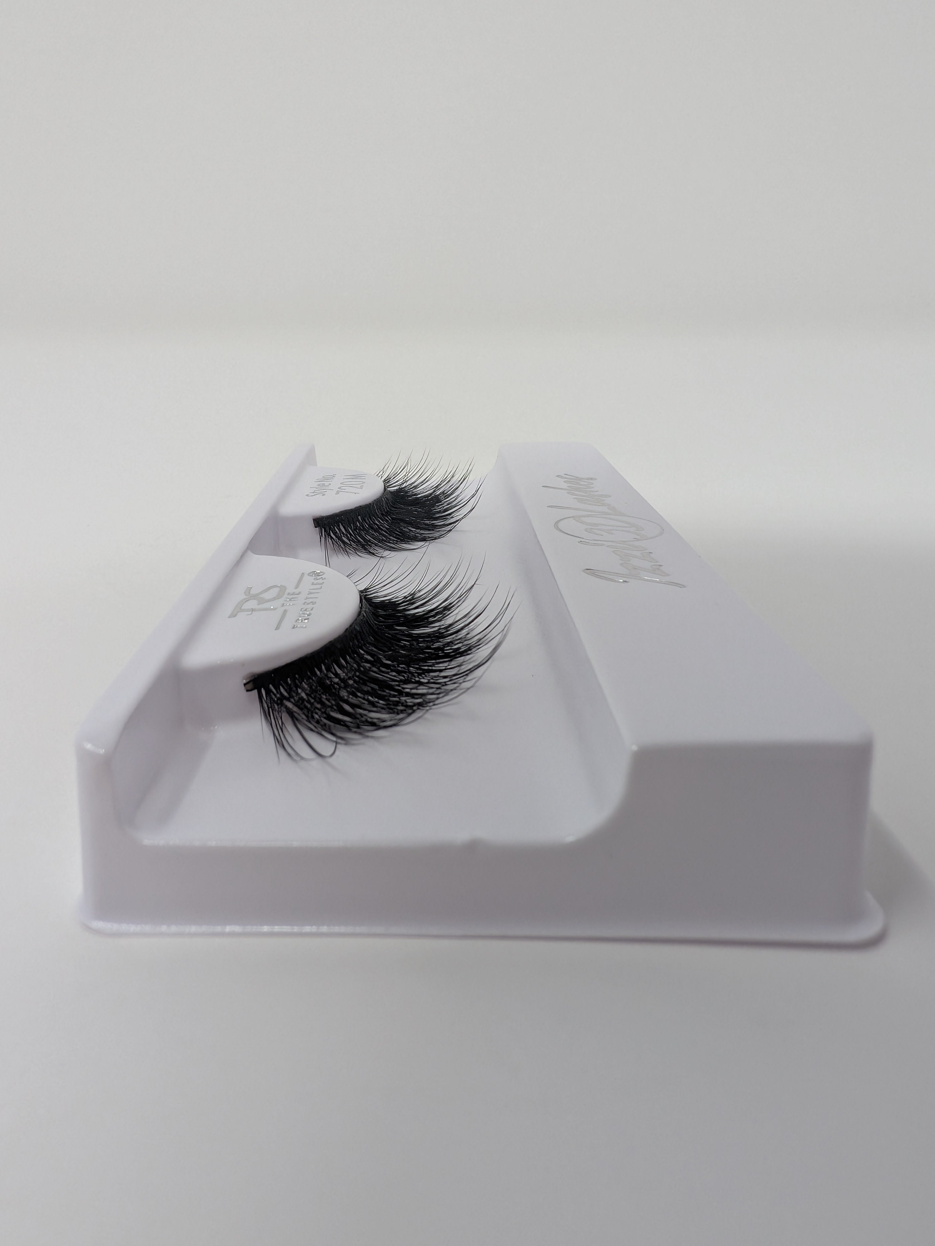 TRS Izzi 3D Luxury Lashes (711M - 720M)